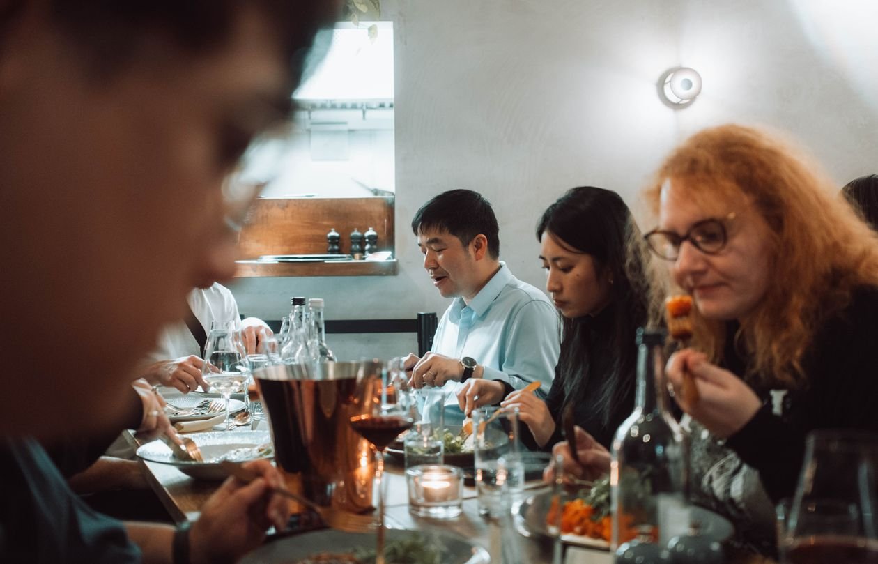 A good menu keeps every guest comfortable and engaged. Photo by viridianaor on Pexels.